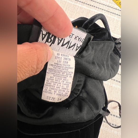 Arianna by Rachel Kaye Y2K Velvet Floral Embroidered High Slit Shaw Gown Size 14 - Picture 10 of 15